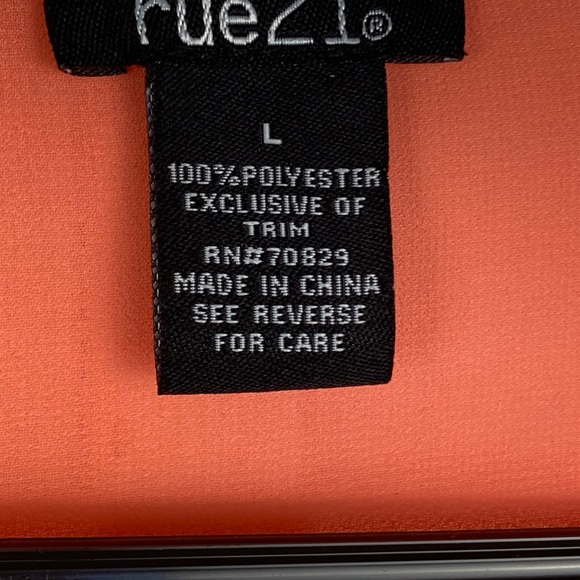 Rue 21 Blouse. - Picture 4 of 6